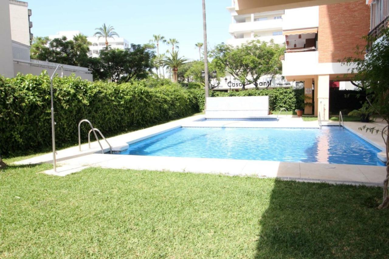 Apartamento Playa Fontanilla Marbella Exterior photo